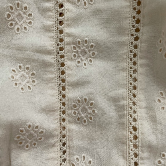 BP Floral Tank 🌸 - Picture 8 of 9